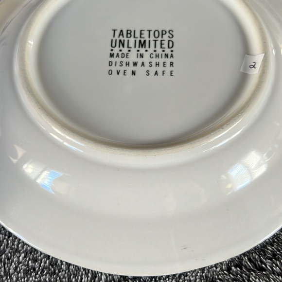 TABLETOPS UNLIMITED HOLLY BERRY PLATE - SALAD, DESERTS OR APPETIZERS - Picture 8 of 11